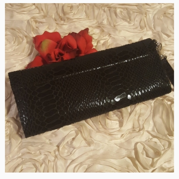 Charlotte Russe Clutch Wallet . - Picture 2 of 8
